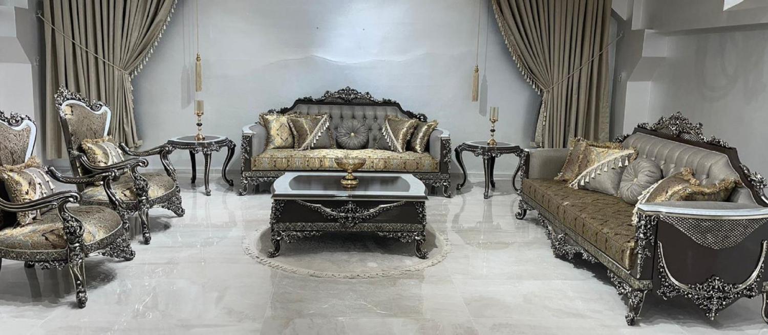 Casa Padrino Luxus Barock Wohnzimmer Set Silber / Gold / Weiß / Schwarz / Silber - 2 Barock Sofas & 2 Barock Sessel & 1 Barock Couchtisch - Luxus Wohnzimmer Möbel im Barockstil - Barock Möbel Bild 1