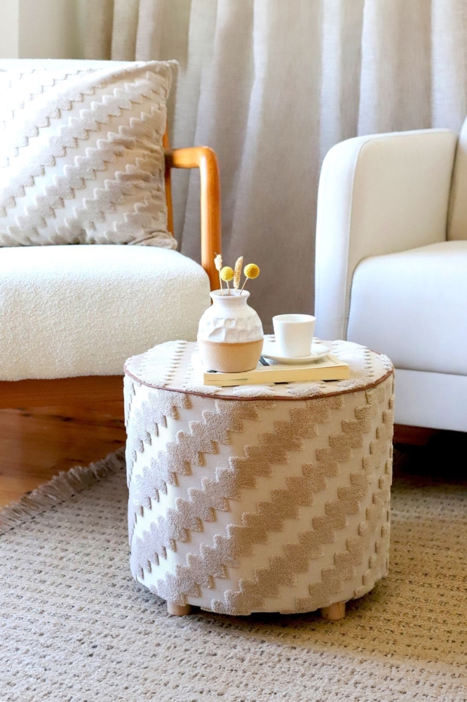 Pouf mit abnehmbarem waschbarem Bezug 40 x 32 cm Baumwolle, Polyester; Holzbeine; Schaumstoff Natur 89860284 [en. casa] Bild 1