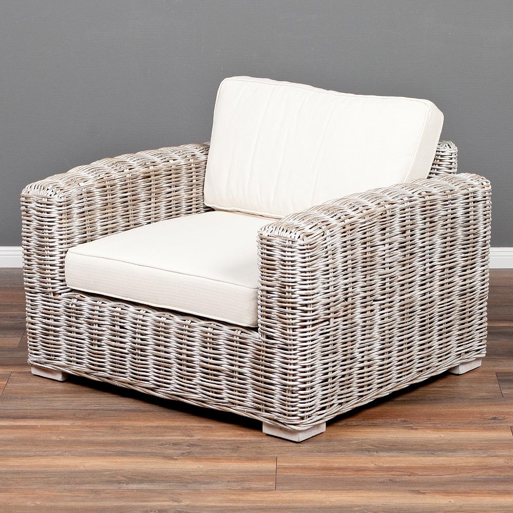 Lounge Sessel LIVING in White Wash Rattan Kubu Grey ca. B90cm mit Kissen Bild 1