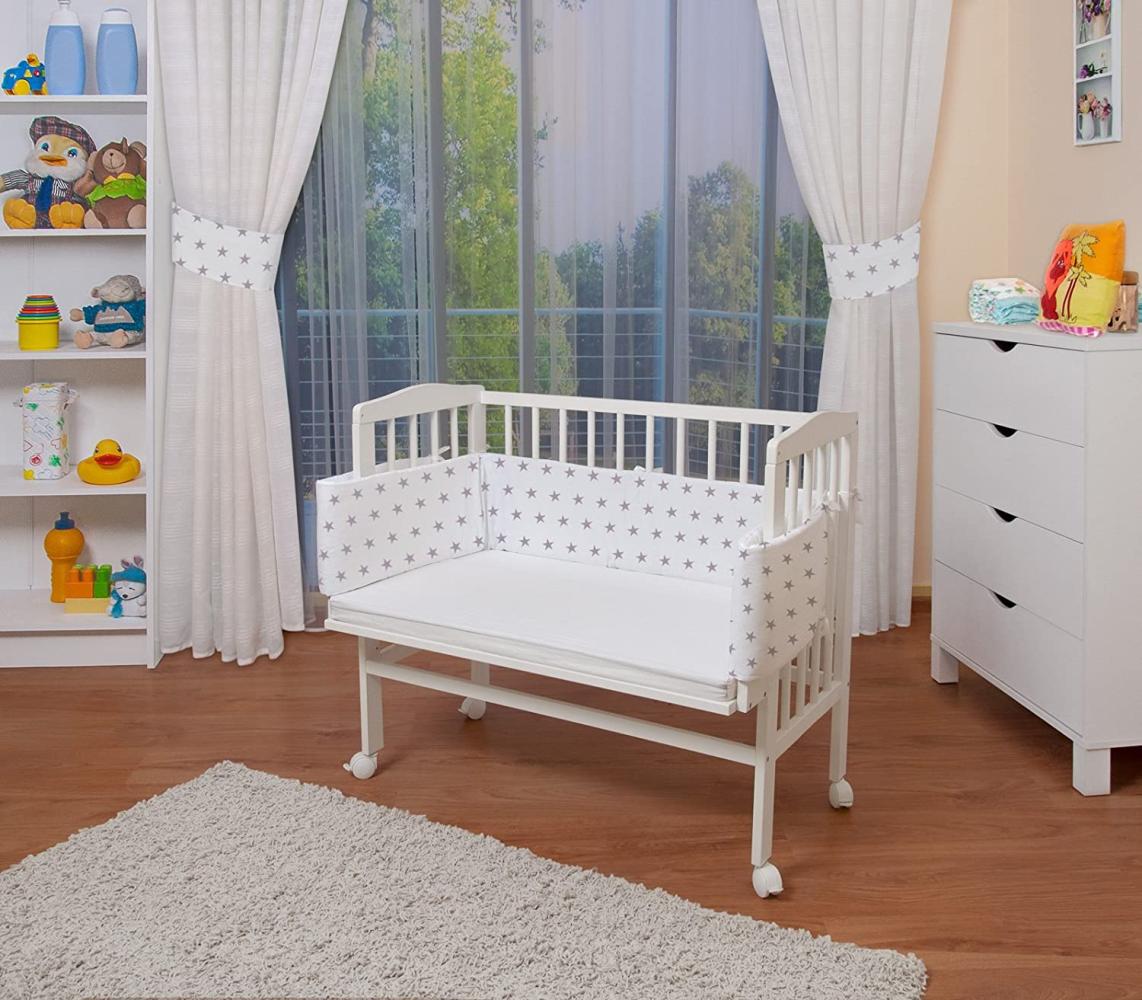 WALDIN Beistellbett mit Matratze, höhenverstellbar, Große Liegefläche, Ausstattung Sterne-grau, Gestell Weiß lackiert Bild 1