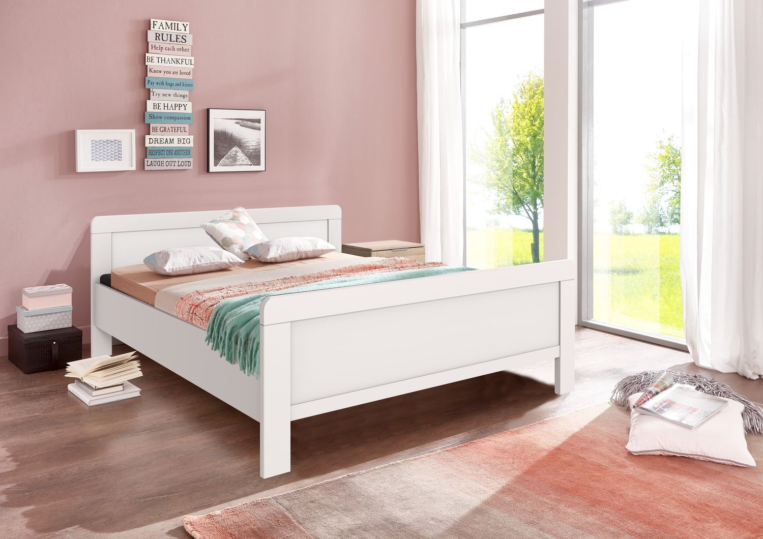 Bett "Nadja" in WEISS. Abmessungen (BxHxT) 128 x 85 x 207 cm Bild 1