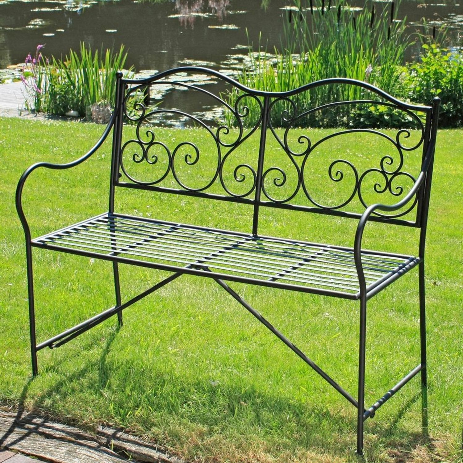 Gartenbank VESUV mit Armlehne & Verzierungen Bild 1