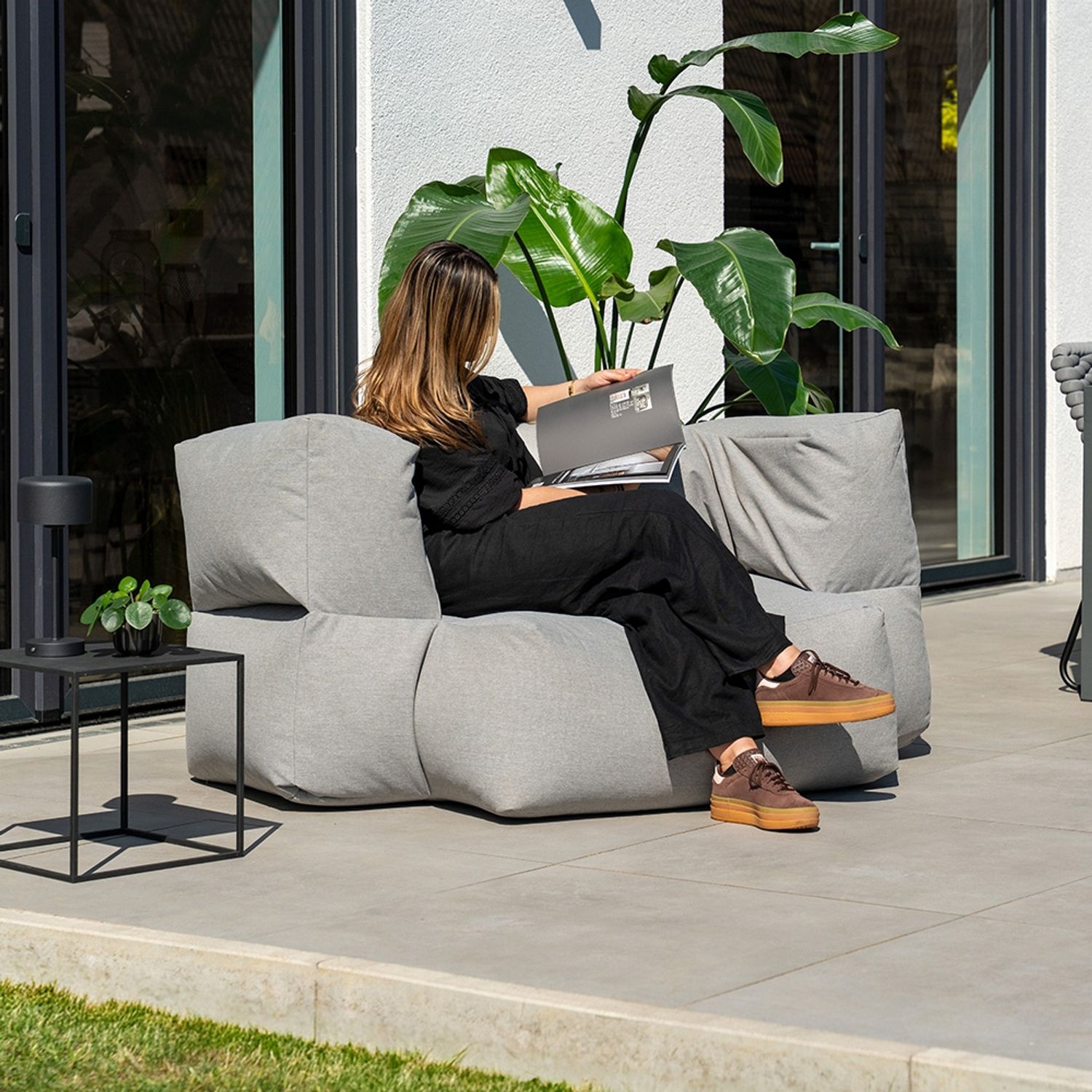 HOME DELUXE 'HEAVEN' Outdoor Sitzsack, Polyester beige, 76 x 152 x 100 cm Bild 1