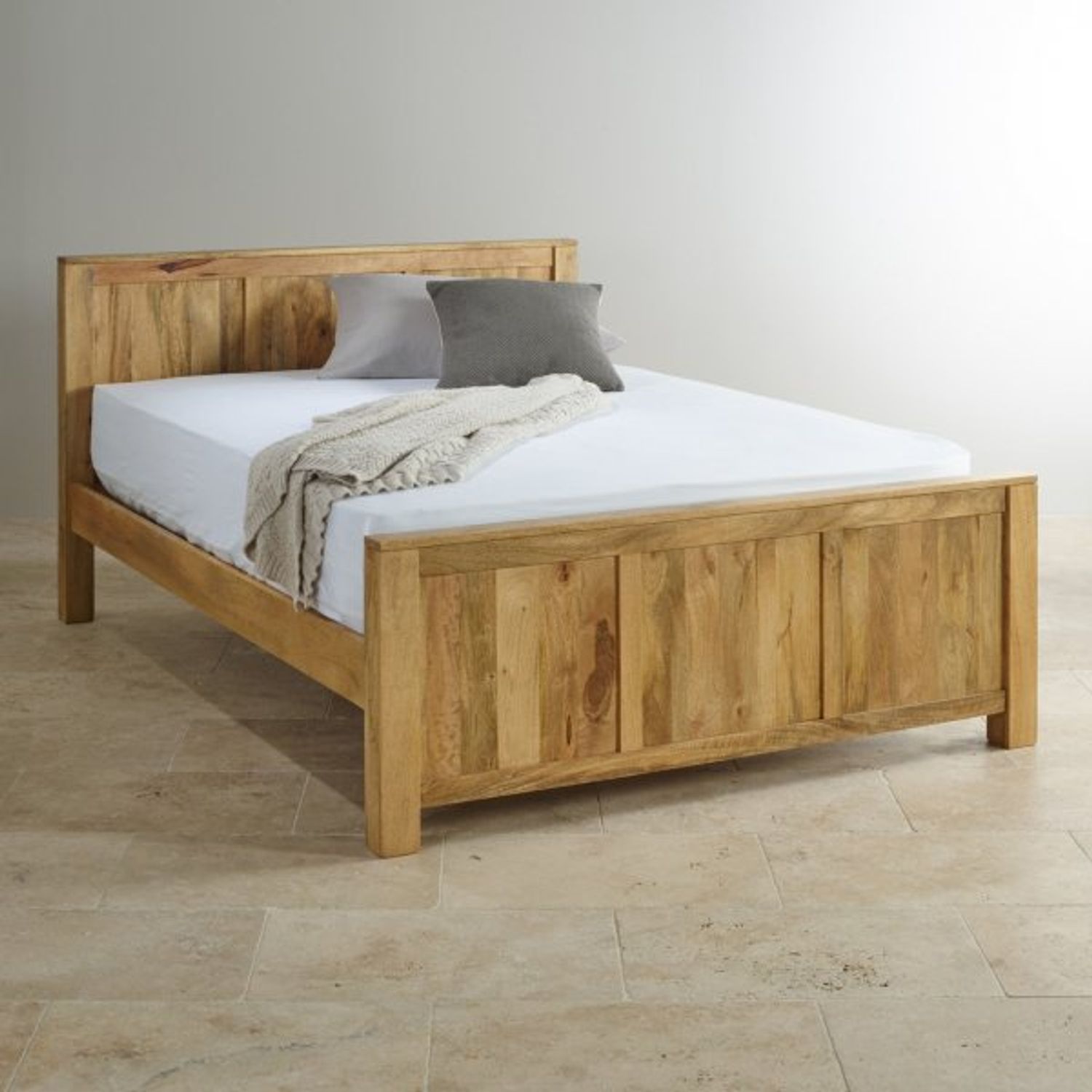 Bett Hina 180x200 aus Mangoholz Bild 1