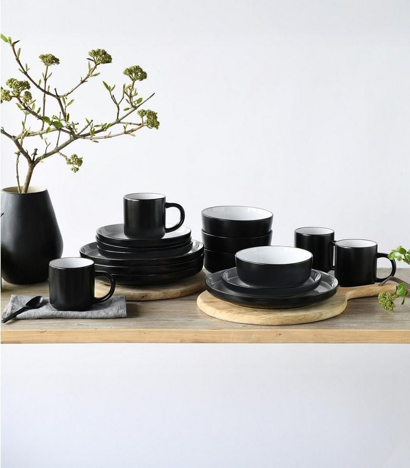 CreaTable Kombiservice NORDIC COOL BLACK, Schwarz, Weiß, (16-tlg), 4 Personen, Steinzeug, spülmaschinen- und mikrowellengeeignet Bild 1