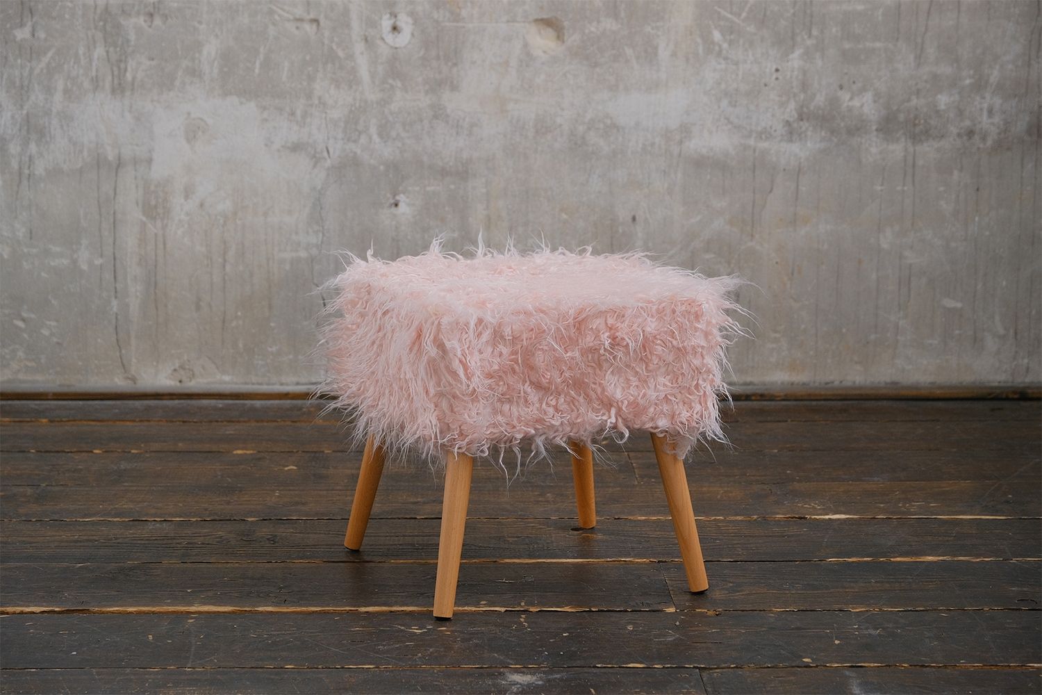 KAWOLA Hocker Fell FYNN Flokati Fellhocker rosa 45 x 42 x 42 cm Bild 1