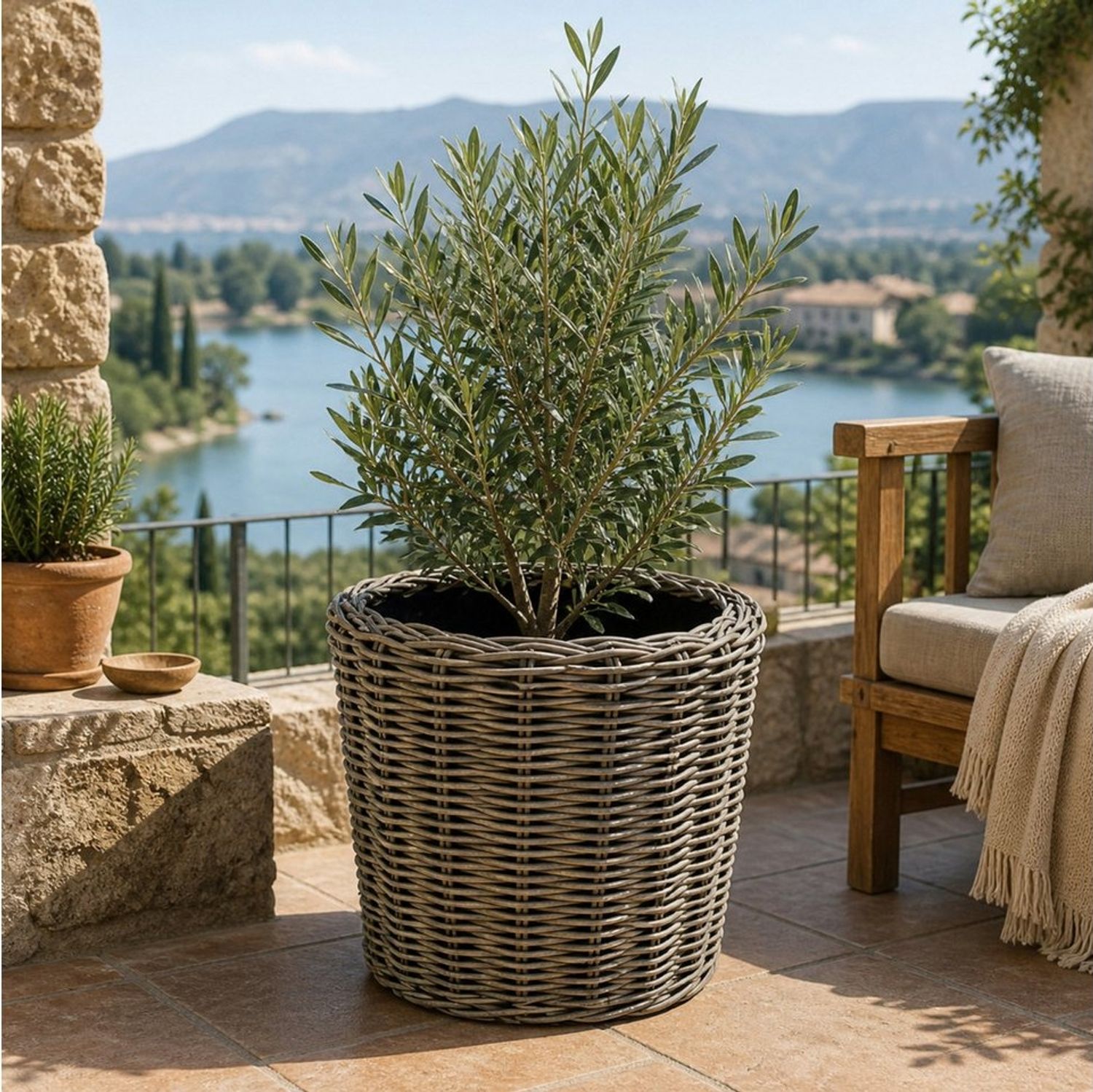 Van der Leeden Blumentopf Blumenkorb Blumentopf Pflanzkübel Rattan Weide Sylter Korb Drypot (1 St), 45x47 cm, Rattan, 33 L, Naturprodukt, incl. Kunststoffeimer Bild 1