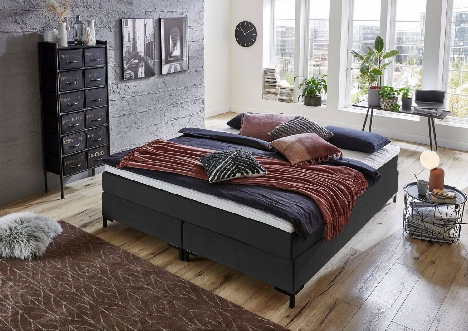 Atlantic Home Collection Romy Boxspringbett ohne Kopfteil, Taschenfederkernmatratze, Härtegrad 3, inklusive Topper, Anthrazit, 180x200 cm Bild 1