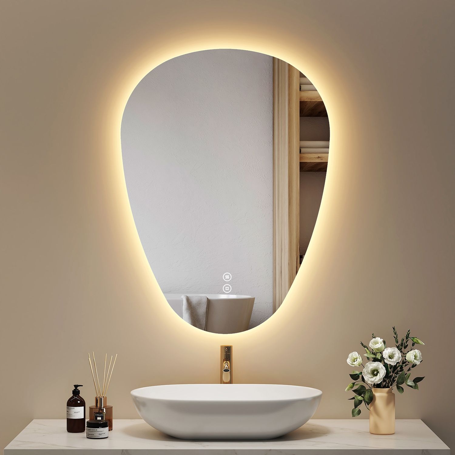EMKE Spiegel mit Beleuchtung Asymmetrischer LED Badspiegel mit Beleuchtung 80 x 60 cm Touch-Schalter, 3 Lichtfarben Dimmbar, Beschlagfrei Badezimmerspiegel mit Beleuchtung IP44 Energiesparend Bild 1