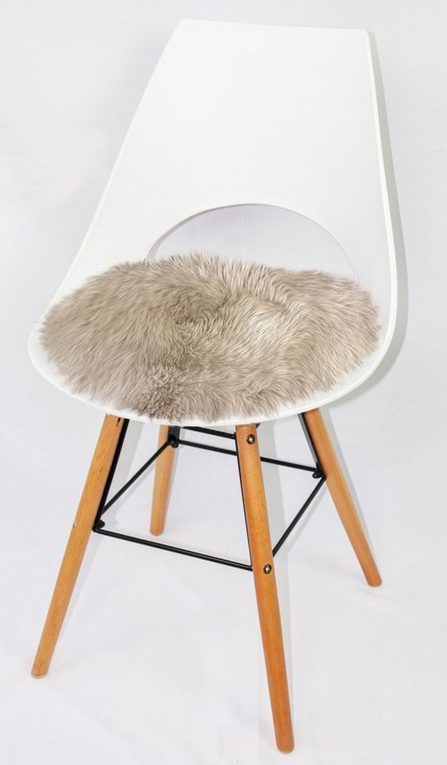 Heitmann Felle Stuhlkissen Lamm, Sitzauflage rund, Ø 45 cm, echtes Lammfell, waschbar, auch als 2er oder 4er Set Bild 1