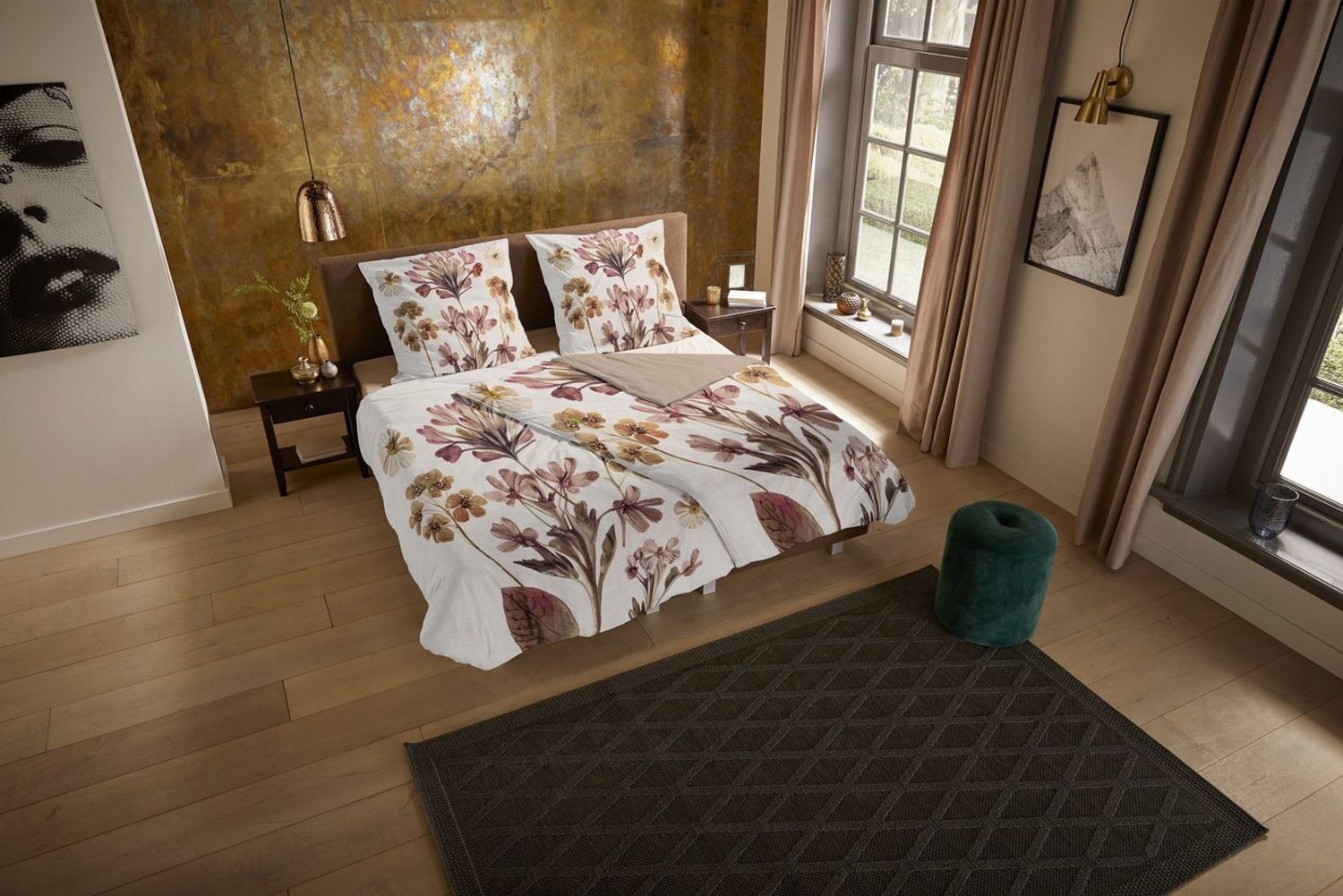 PURE luxury collection Wendebettwäsche Okuyasu, Microfaser, 3 teilig, Mikrofaser, Pflegeleicht, Reißverschluss, Wendeoptik, Blume, Sand Bild 1