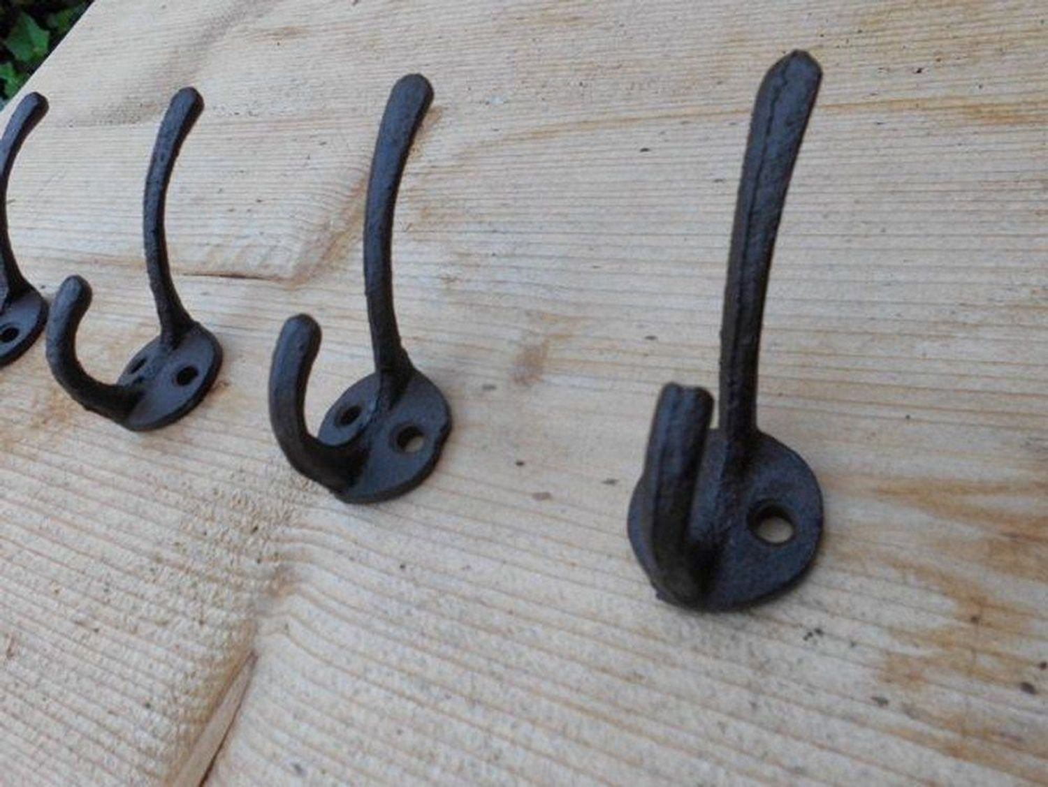 Deko-Impression Wandhaken Doppelhaken 4er Set Gusseisen Wandhaken Landhausstil, (4-St) Bild 1