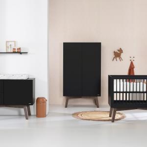 Kidsmill Sixties Babyzimmer Schwarz Matt / Walnuss