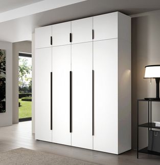 Compleo Drehtürenschrank STELLS mit vier Drehtüren, Kleiderstange, Metallgriffe