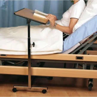 DocMed Beistelltisch Comfort Universaltisch mit schwenkbarer Platte (Alltagshilfe, 1-St, 1 Tisch), Multifunktionstisch, Mobile Tischplatte, Stabiler Tisch mit Rollen