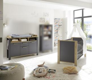 Babyzimmer Tom 2 teilig in Anthrazit Matt Lack und Asteiche von Mäusbacher mit Bett mit Lattenrost, Wickelkommode - Babyzimmermöbel, Sparset, Baby, Kinderzimmermöbel, Kinderzimmer, Babymöbel - MD111008