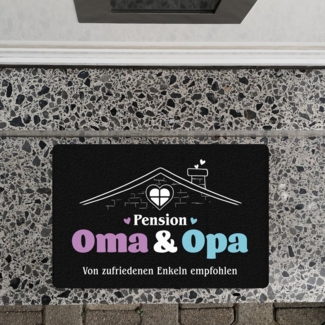 speecheese Fußmatte Pension Oma & Opa Fußmatte in 40x60 cm ohne Rand mit Spruch Von