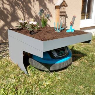 Mendler 'HWC-G60' Mähroboter Garage mit Pflanzkasten, Metall, 37 x 60 x 70 cm, Grau