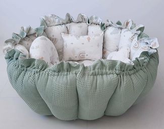 Baby Fancyroom Bettnestchen 2in1 Spielmatte Nestchen Babynestchen Babynest Kuschelnest, (4-tlg. Set mit 3 Motivkissen, dicke Spielmatte Krabbeldecke Spieldecke Kuschelnest), Handmade with Love