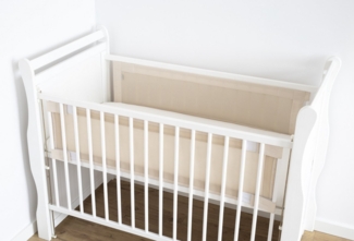 Loolay Bettnestchen BEIGE Atmungsaktiv Netzstoff BETTUMRANDUNG für 140x70 o 120x60 cm, (Klettverschluss, atmungsaktives Netz, 2 TLG. Neugeborene Baby Sprossen Bett Schutz), PREMIUM Geschenk für Eltern eines Neugeborenen!