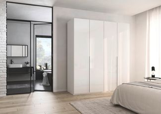 rauch Drehtürenschrank Kleiderschrank Schrank Garderobe Wäscheschrank BESTSELLER MONTCLAR (3 Ausstattungen BASIC/CLASSIC/PREMIUM (SOFT-CLOSE), Breiten 201-400 cm) Front in Glas/Hochglanz/Dekor/Grauspiegel in 5 Breiten MADE IN GERMANY