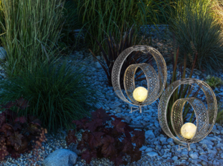 2er Set LED Solarleuchten Dekorstanzungen in Silber & Crackleglas, Höhe 42cm