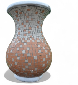 Magnolia L Vase – Quadratischen Mosaikdesign Hell Braun – Höhe 75 cm – Ø 45 cm – Handgefertigt aus Beton & Keramik-Mosaik