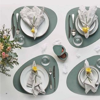 LIND DNA Platzset HIPPO Untersetzer Curve light blue 11x13 cm, Glass Mat Curve Hippo Light Blue