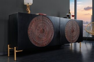 riess-ambiente Sideboard MANDALA 160cm schwarz / gold · Massivholz-Kommode mit 3D Schnitzereien (Einzelartikel, 1 St), Metall-Füße · Anrichte mit 4 Türen und 4 Fächern · Wohnzimmer · Design