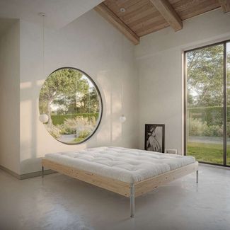 Karup Design Bettgestell CORE BED Bodenbett, Holzrahmen, Futonbett, Jugendbett, Holzbett, Massivholzbett mit Lattenrost, Kiefer massiv, Doppelbett ohne Kopfteil