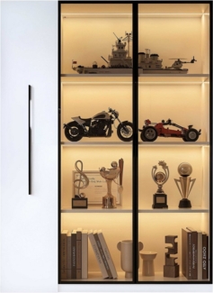 BlingBin Stauraumvitrine Multifunktionsschrank Glasvitrine (1-St, Bücherregal mit LED-Vitrine & seitlichem Auszugsschrank auf Rollen) Soft-Close-Scharniere, Warmgelbe Beleuchtung, 110,5×35×160 cm