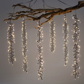 Spetebo Lichterkette Kaskaden Büschel Lichterkette warm weiß mit 6 Strängen - 480 LED, Lichtervorhang mit 8 Leuchtmodi für Außen mit Timer