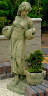 Casa Padrino Jugendstil Wasserspeier Skulptur Frau mit Krügen und dekorativem Blumentopf Grün / Beige 63x61 x H. 140 cm - Gartendeko Statue Steinfigur