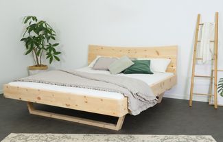 XETA Z17 Zirbenbett, metallfrei, Bogenlehne Zirbe / Arve ohne Oberfläche / 200x200 cm