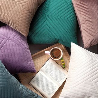 Eurofirany Kissenbezüge Exklusive Kissenhülle SOFIA, Samtoptik, gesteppt, 45x45 cm 50x70 cm, 250 g/m², mit Reißverschluss