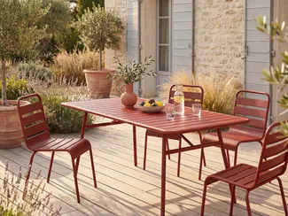 Vente-unique - MIRMANDE Gartenessgruppe Metall Rot - B 80 cm x H 74,5 cm x L 160 cm