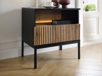 Vente-unique - 2er-Set Nachttische mit 1 Schublade & 1 Ablagefach - Mit LED-Beleuchtung - Schwarz und Holzfarben - OVILA