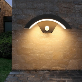 oyajia LED Wandleuchte 18W LED Wandleuchte Außen, Halber Mond Wandlampe mit Bewegungssensor, LED fest integriert, Warmweiß, IP65 wasserfest,Außen Wandlampe für Schlafzimmer, Diele, Balkon
