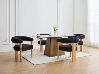 Vente-unique - Stuhl mit Armlehnen 2er-Set - Bouclé-Stoff & Kautschukholz - Schwarz & Holzfarben - LIVELIA von Pascal MORABITO