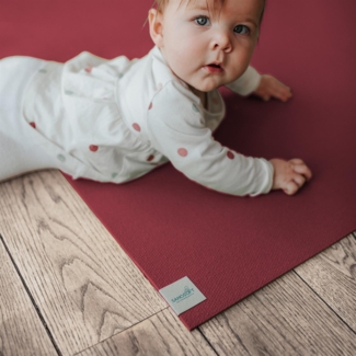 Krabbelmatte Sanosoft Rot 240x220cm | Öko-Tex und in Deutschland produziert - beidseitig rutschfeste Krabbelunterlage