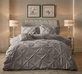 Sitheim-Europe Bettwäsche Bettwäsche-Set Bettbezug & Kissenbezüge Velvet Pintuck, Samt, 3 teilig