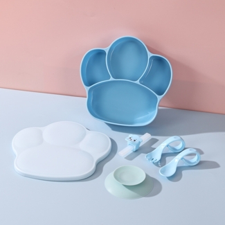 Blaues 6-teiliges Baby-PP-Essteller-Set, Kindergeschirr-Set, integrierte Fächer, inklusive Baby-Silikon-Trinkbecher, Strohhalm und Übungslöffel.