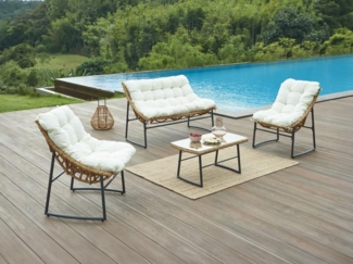 Vente-unique - Garten-Sitzgruppe: Sofa 2-Sitzer, 2 Sessel & Tisch - Polyrattan - Holzfarben hell - JONAH von MYLIA