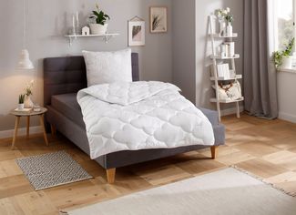 OTTO home Microfaserbettdecke Mondschein, Bettdecke 135x200 cm, 155x220 cm, 200x200 cm, Füllung: Polyester, Bezug: Polyester oder antibakteriellen Microfaser, Bettdecken, Sommer, Winter, allergiker geeignet (Hausstauballergiker)