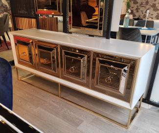 Casa Padrino Luxus Sideboard mit 4 verspiegelten Türen Weiß / Gold 208 x 49 x H. 88 cm - Luxus Wohnzimmer Möbel