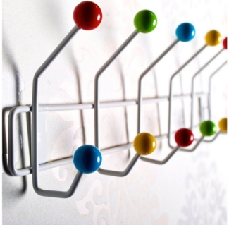 DESIGN DELIGHTS GARDEROBENLEISTE Colour Ball | 50x15,5 cm(LxH), Garderobe mit 12 Haken, Hakenleiste mit bunten Kugeln, farbenfrohe Wandgarderobe bunt | Farbe: Weiss-bunt