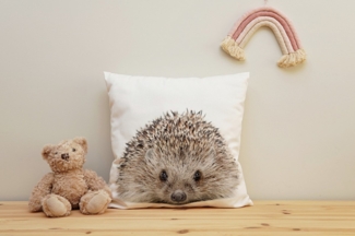 queence Dekokissen Igel, Kissenhülle mit HD Premium Druck, geruchsneutral, 40x40cm