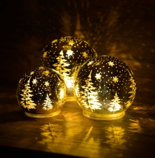 Gravidus LED Dekoobjekt 3er Set LED Kugel Winterlandschaft Glas silber Ø10/13/15cm mit Timer
