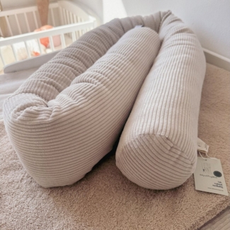 LittleANTunique Nestchenschlange Wickeltischumrandung I Bettschlange Cord beige I Babybettumrandung, kuschelig weich, Schutz vor harten Kanten oder Gitterstäben