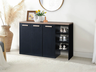 Vente-unique - [NEW VERSION]Schuhschrank - 3 Türen & 3 Ablagefächer - Weiß und Holzfarben hell - SKAIDO